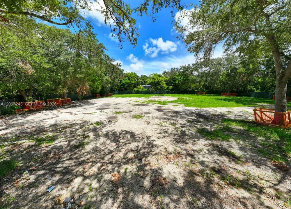6285 SW 98th St Pinecrest, FL 33156