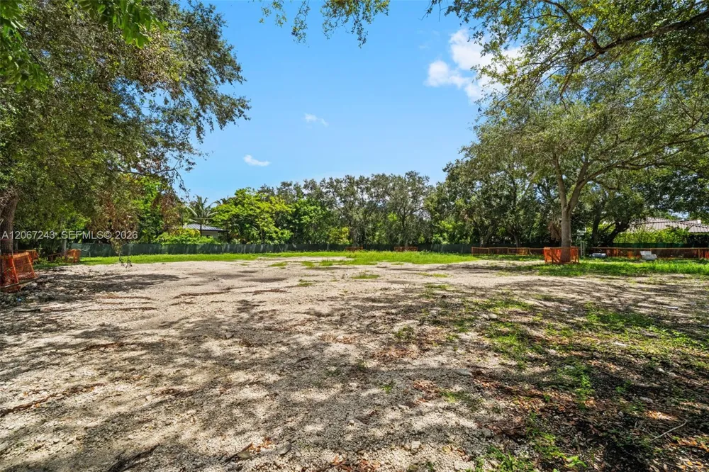 6285 SW 98th St Pinecrest, FL 33156
