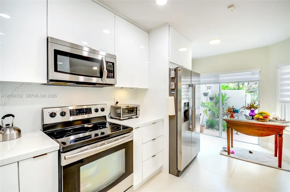 10237 NW 52nd Ln #10237 Doral, FL 33178