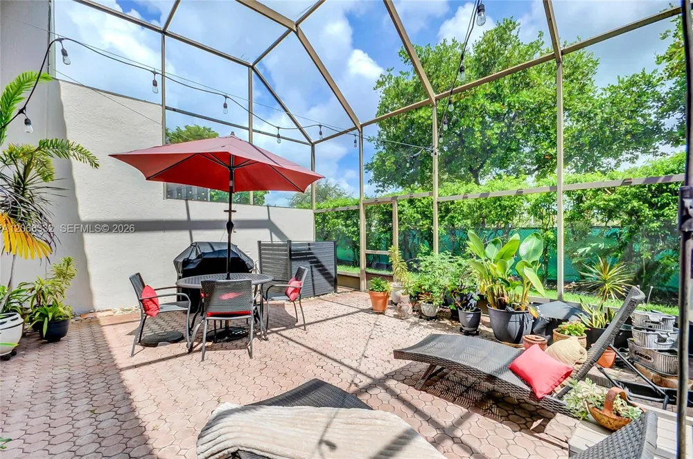 10237 NW 52nd Ln #10237 Doral, FL 33178