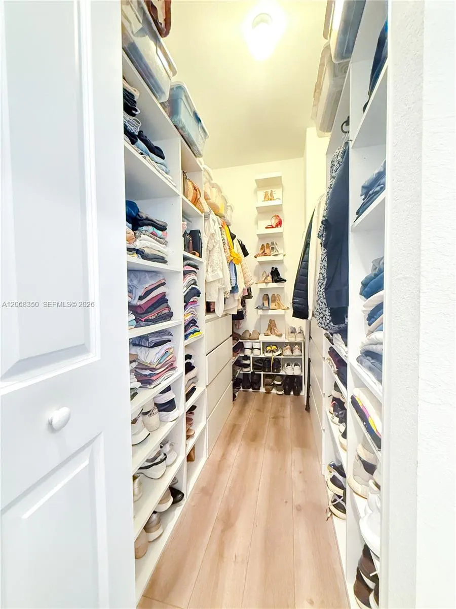 10095 SW 231 LN #. Miami, FL 33190