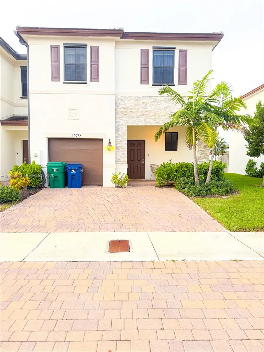 10095 SW 231 LN #. Miami, FL 33190