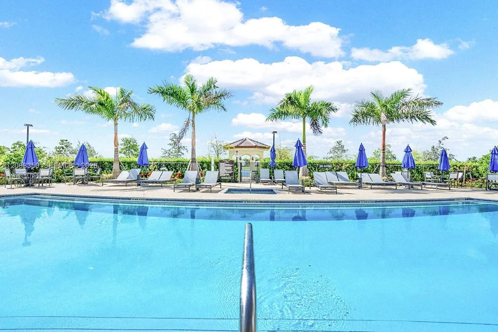 10095 SW 231 LN #. Miami, FL 33190
