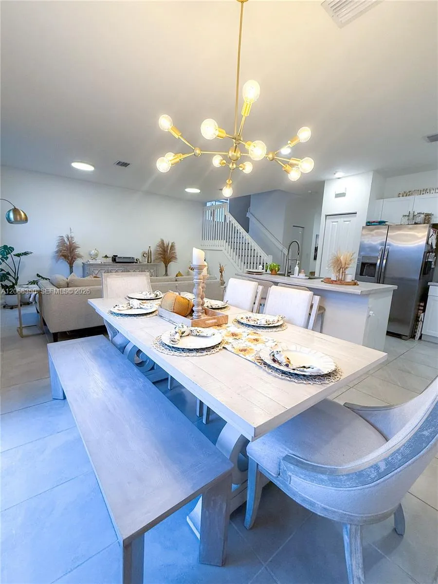 10095 SW 231 LN #. Miami, FL 33190
