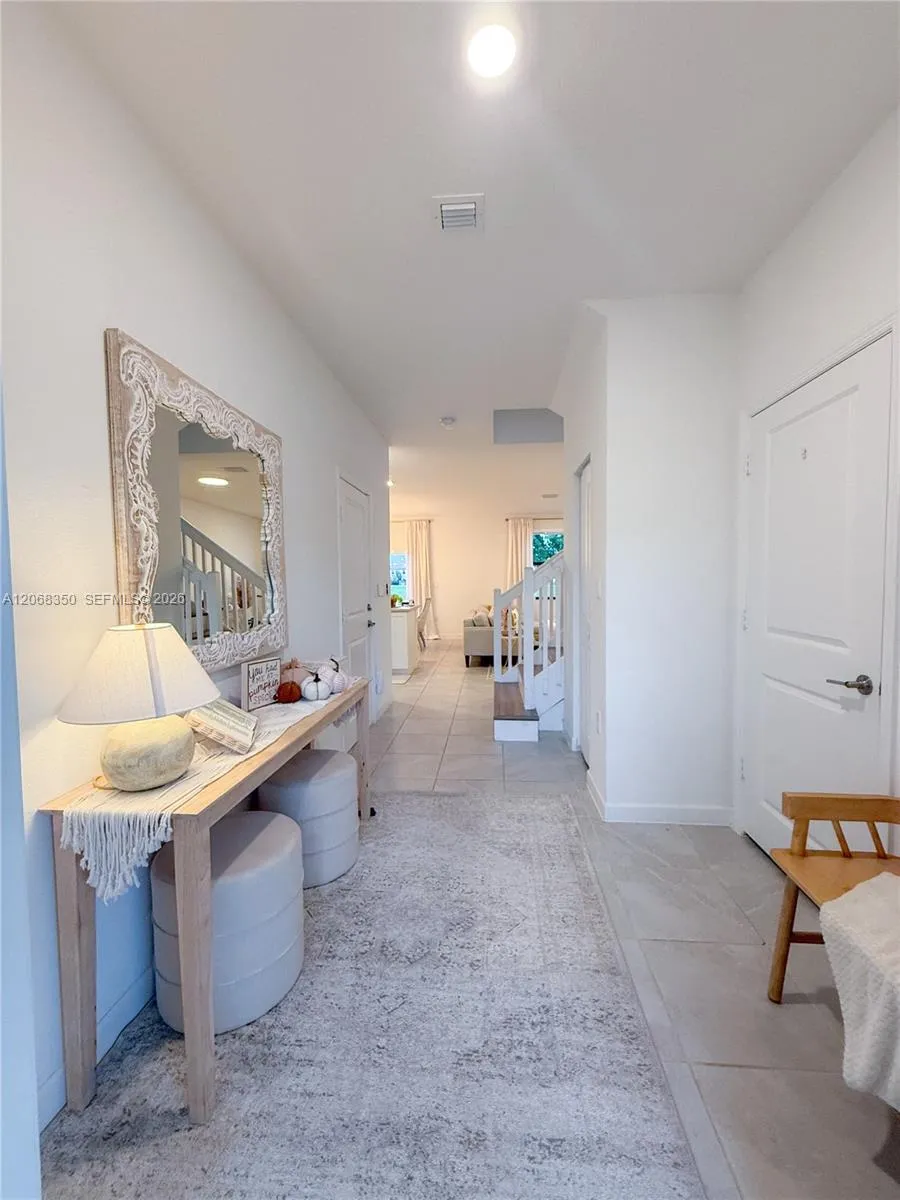 10095 SW 231 LN #. Miami, FL 33190