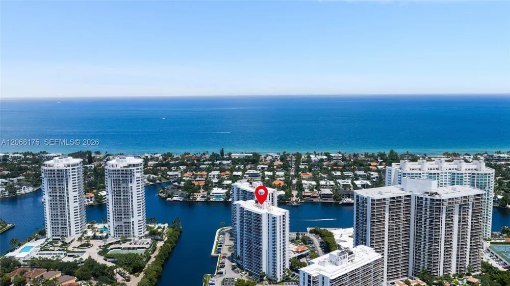 20505 E Country Club Dr #2132 Aventura, FL 33180