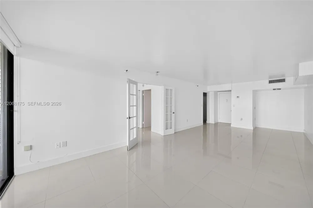 20505 E Country Club Dr #2132 Aventura, FL 33180