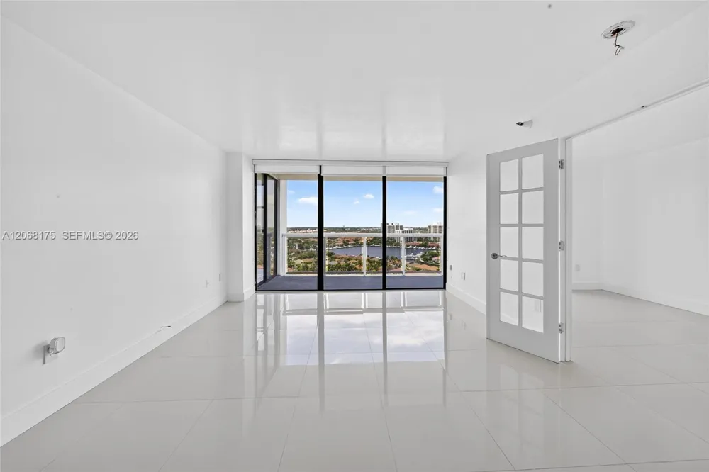 20505 E Country Club Dr #2132 Aventura, FL 33180