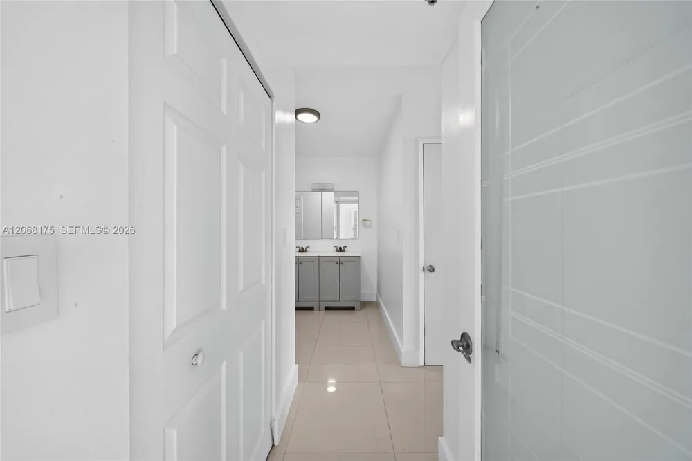 20505 E Country Club Dr #2132 Aventura, FL 33180