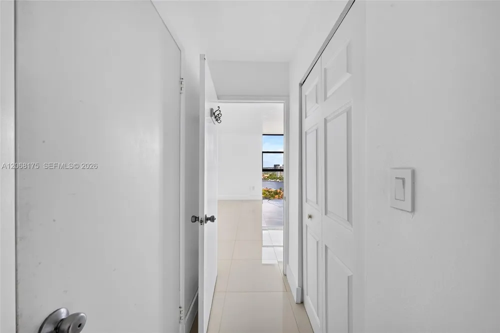20505 E Country Club Dr #2132 Aventura, FL 33180