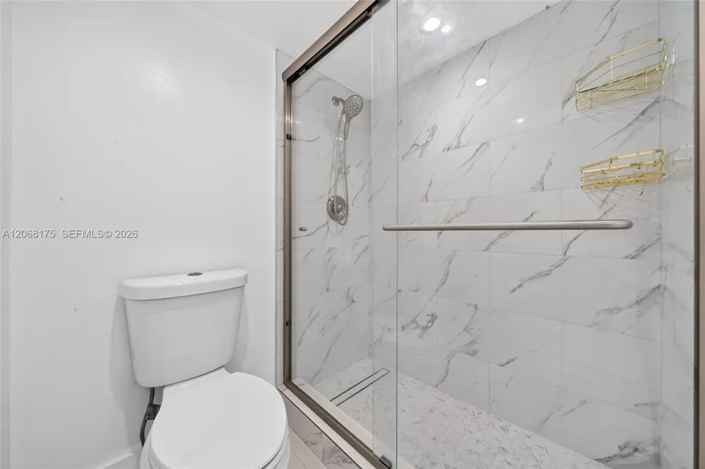 20505 E Country Club Dr #2132 Aventura, FL 33180