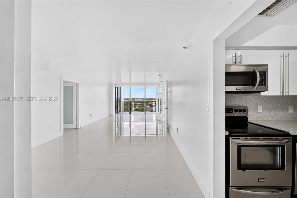 20505 E Country Club Dr #2132 Aventura, FL 33180