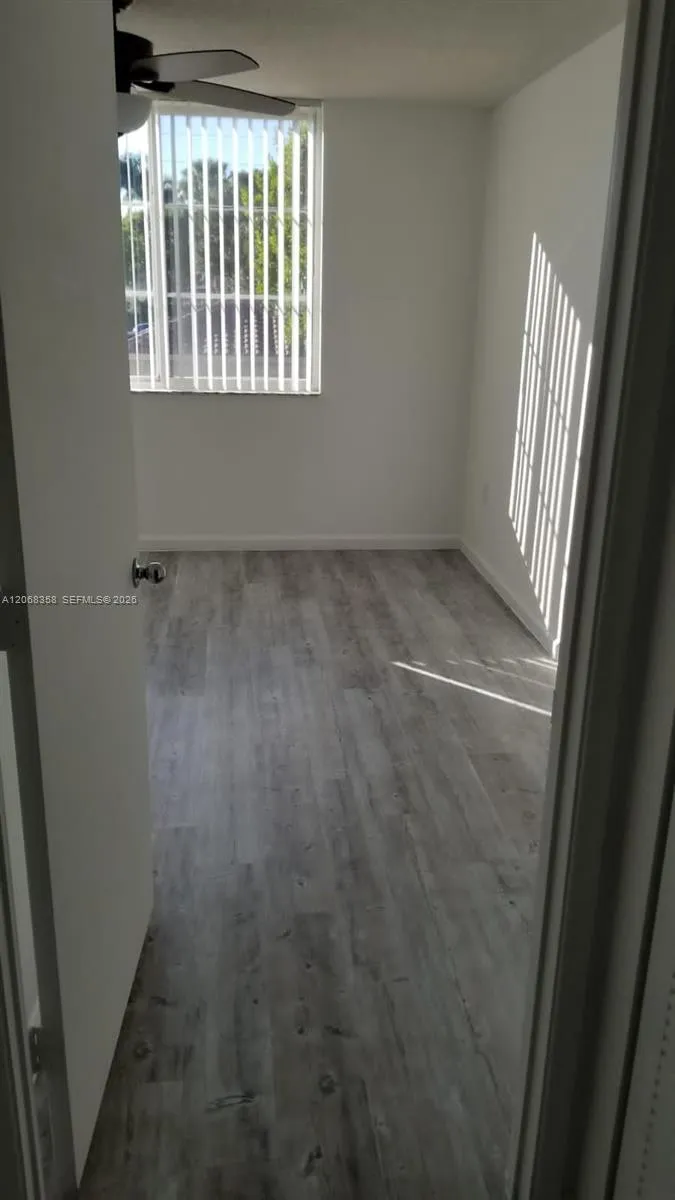 7856 Sonoma Springs Cir #205 Lake Worth, FL 33463
