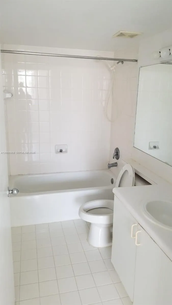 7856 Sonoma Springs Cir #205 Lake Worth, FL 33463