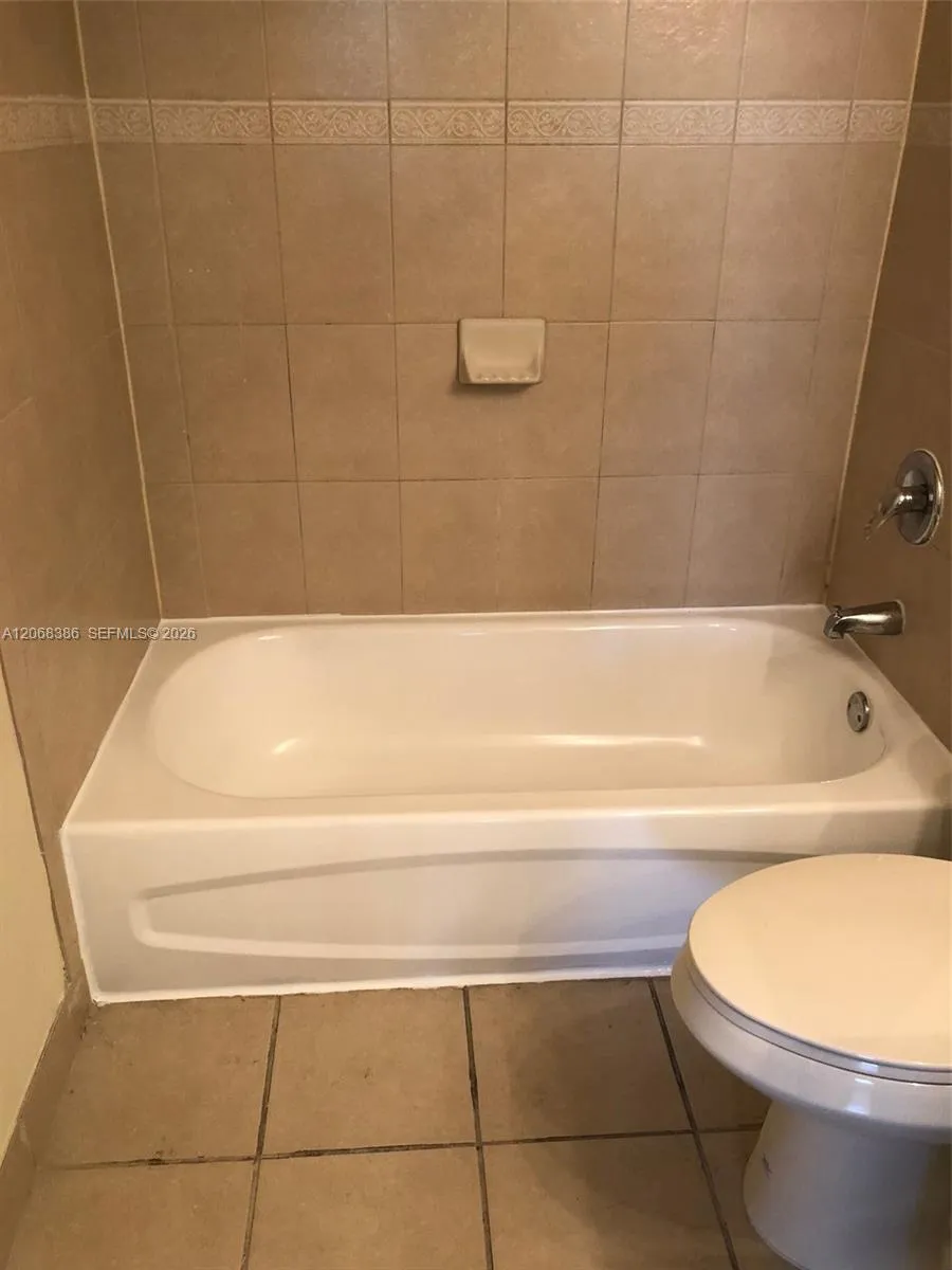 11060 SW 196th St #511 Cutler Bay, FL 33157
