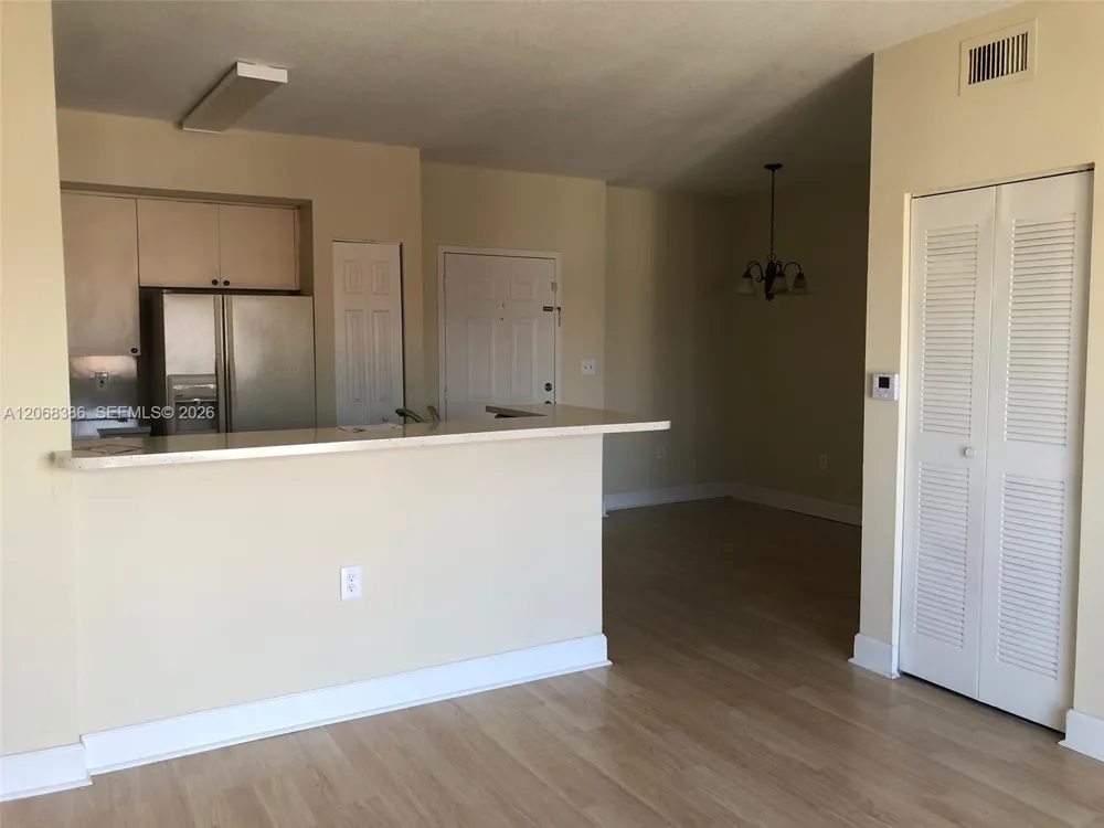 11060 SW 196th St #511 Cutler Bay, FL 33157