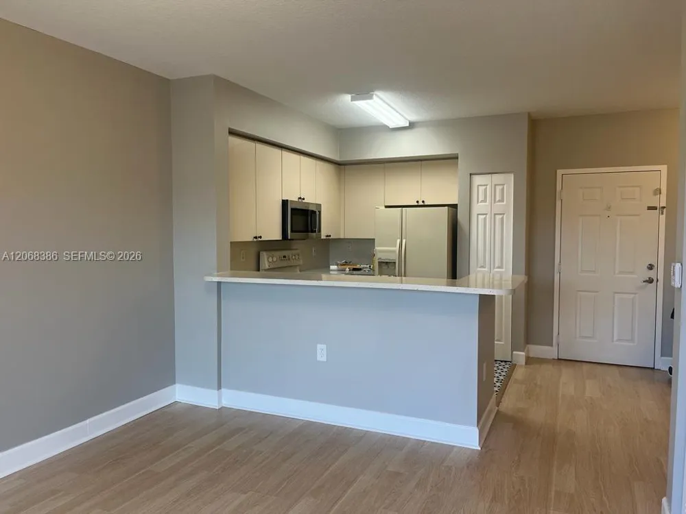 11060 SW 196th St #511 Cutler Bay, FL 33157