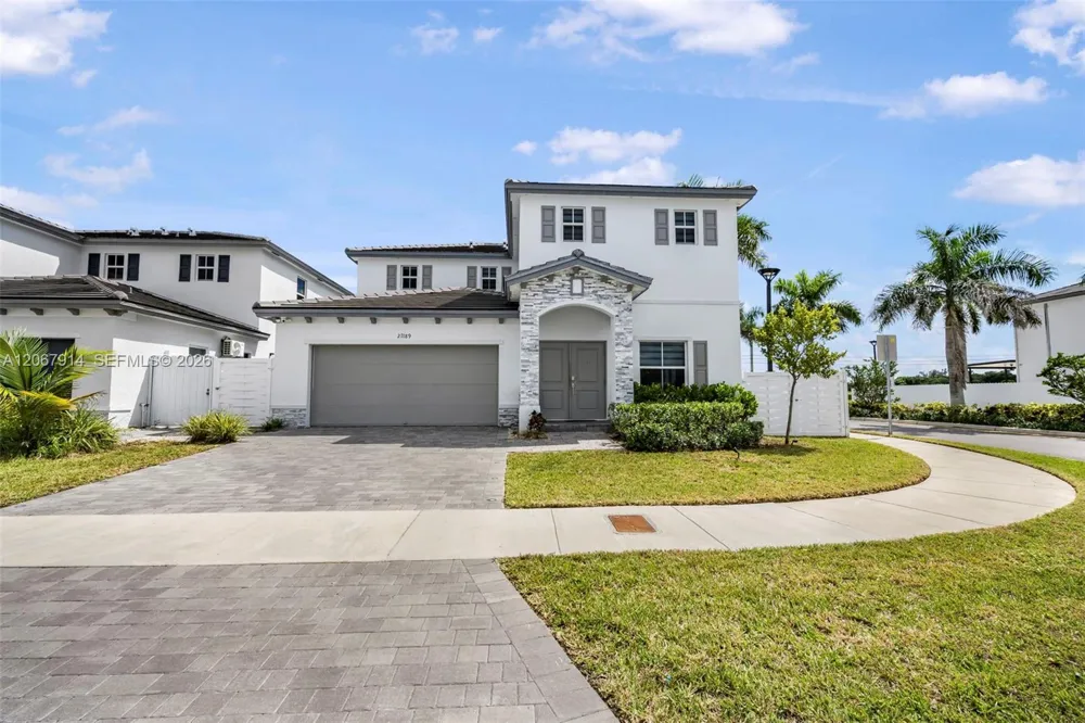21189 SW 127th Ct Miami, FL 33177