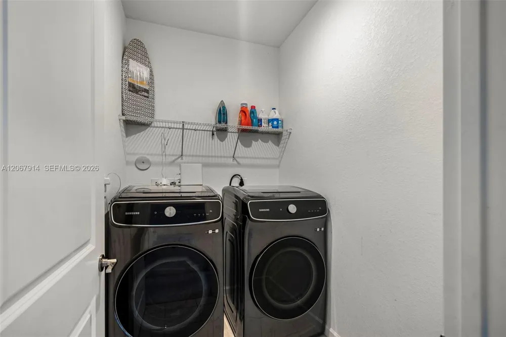 21189 SW 127th Ct Miami, FL 33177