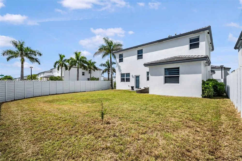 21189 SW 127th Ct Miami, FL 33177
