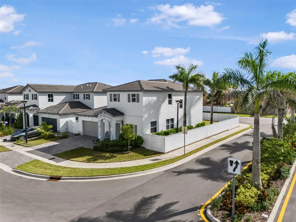 21189 SW 127th Ct Miami, FL 33177