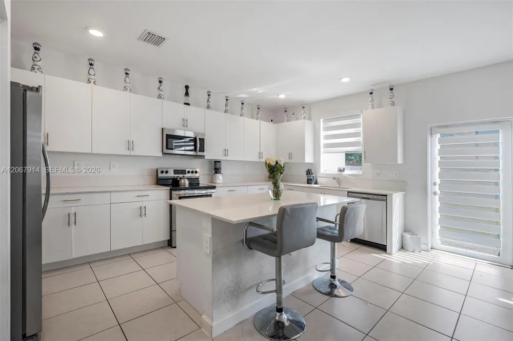 21189 SW 127th Ct Miami, FL 33177