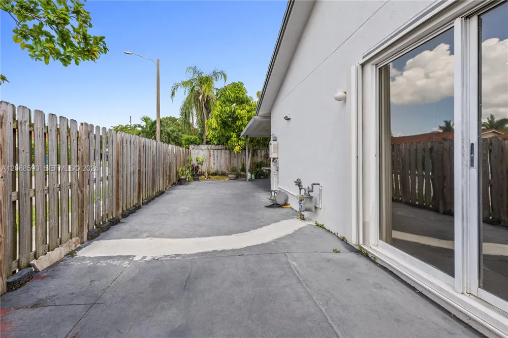 17150 SW 145th Ct Miami, FL 33177