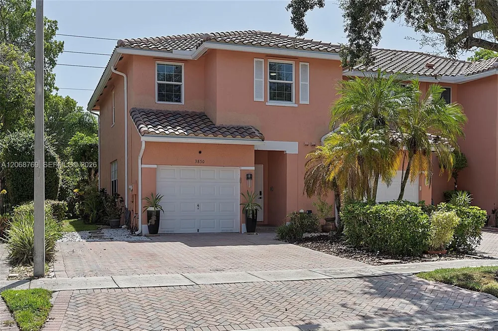 3850 NW 90th Way Sunrise, FL 33351