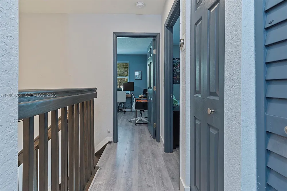 3850 NW 90th Way Sunrise, FL 33351