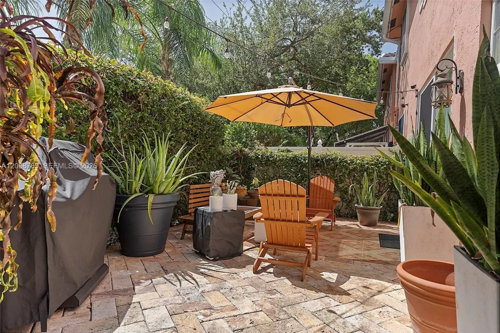 3850 NW 90th Way Sunrise, FL 33351