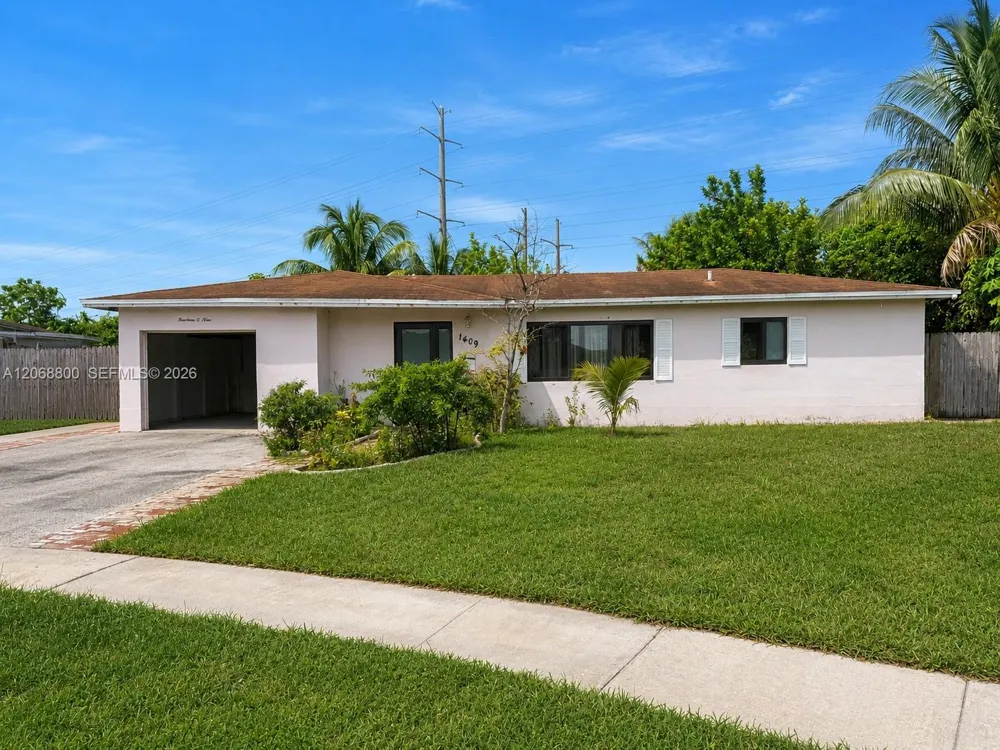 1409 Broadmoor North Lauderdale, FL 33068