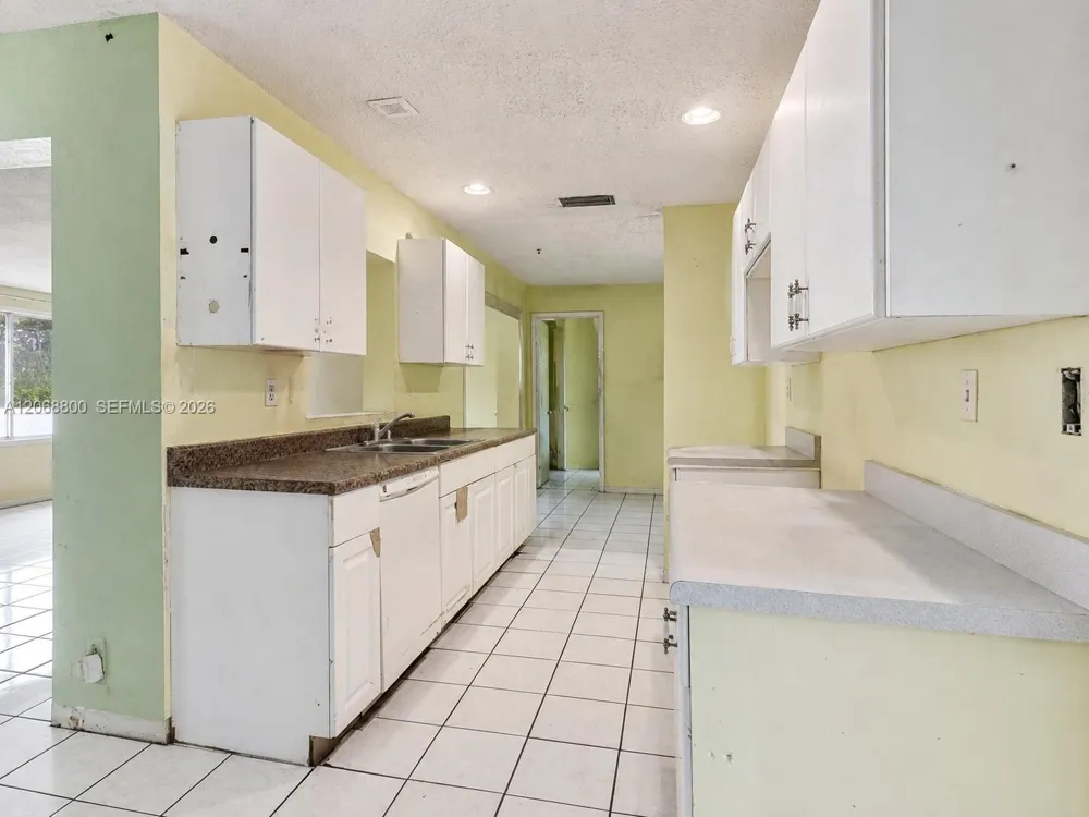 1409 Broadmoor North Lauderdale, FL 33068