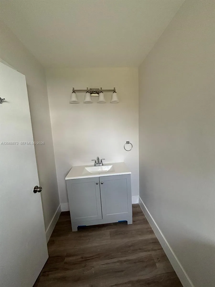 4145 SW 19th St #3 West Park, FL 33023