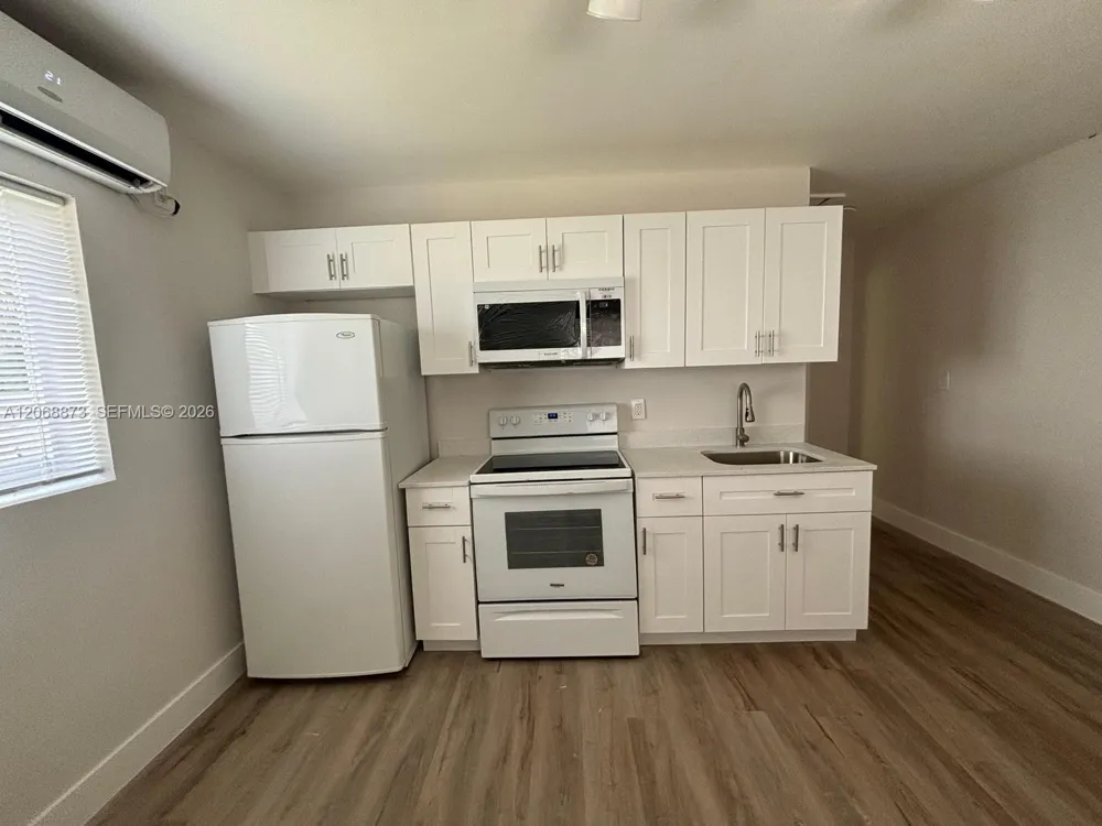 4145 SW 19th St #3 West Park, FL 33023