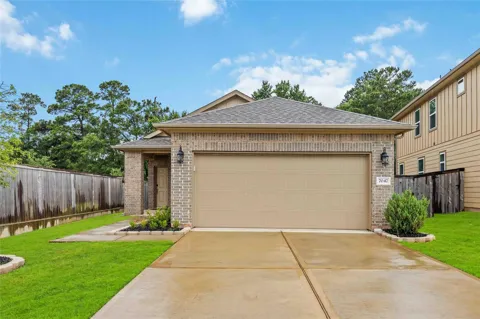 7047 Silverleaf Oak Street