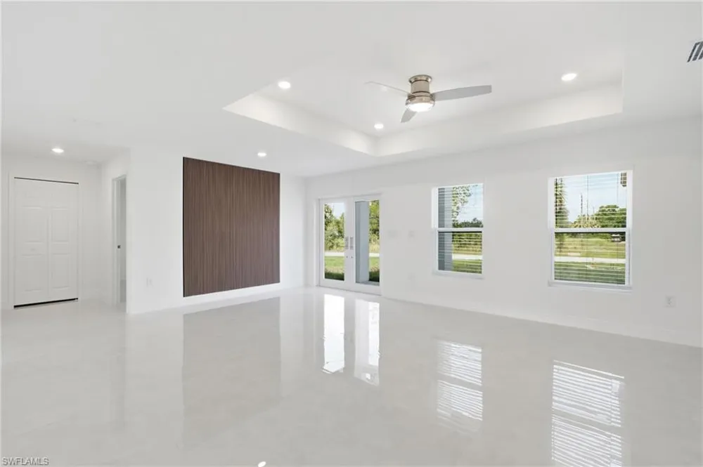 645 Whitmore Loop Lehigh Acres, FL 33972