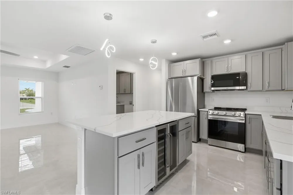 645 Whitmore Loop Lehigh Acres, FL 33972