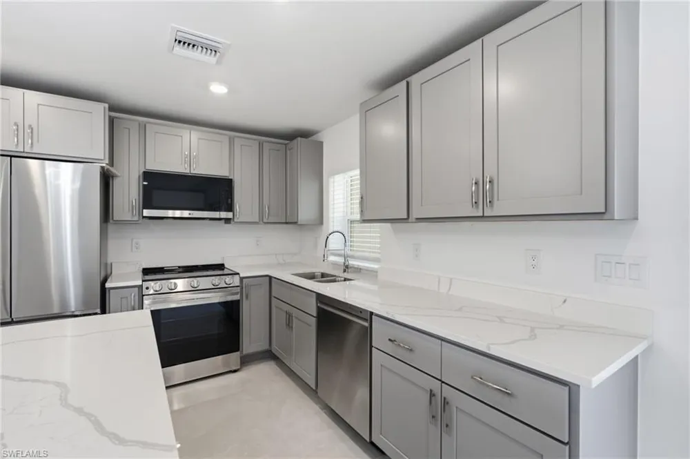 645 Whitmore Loop Lehigh Acres, FL 33972