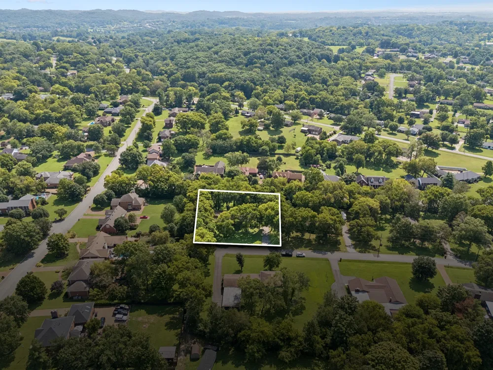609 Clifton Dr Goodlettsville, TN 37072