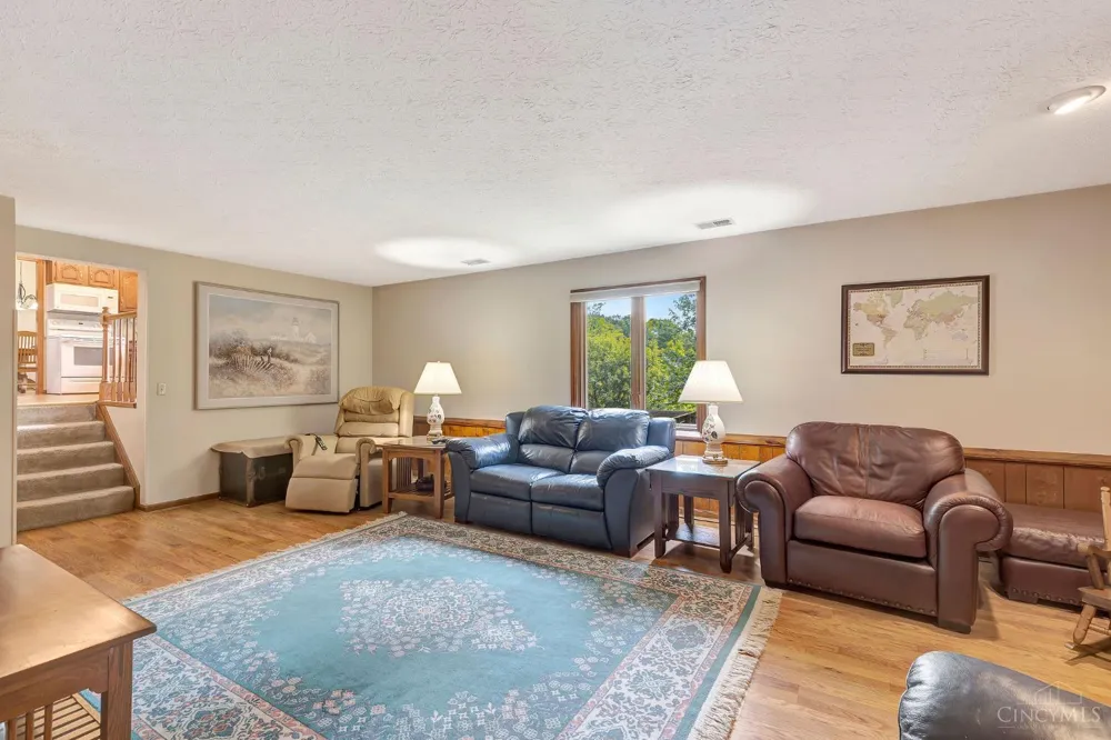 7863 Bridgetown Road Miami, OH 45002