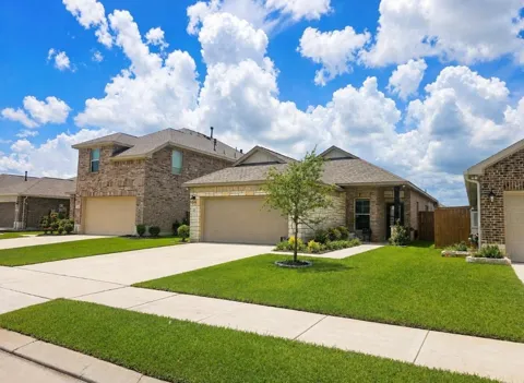 10906 Tawny Ridge
