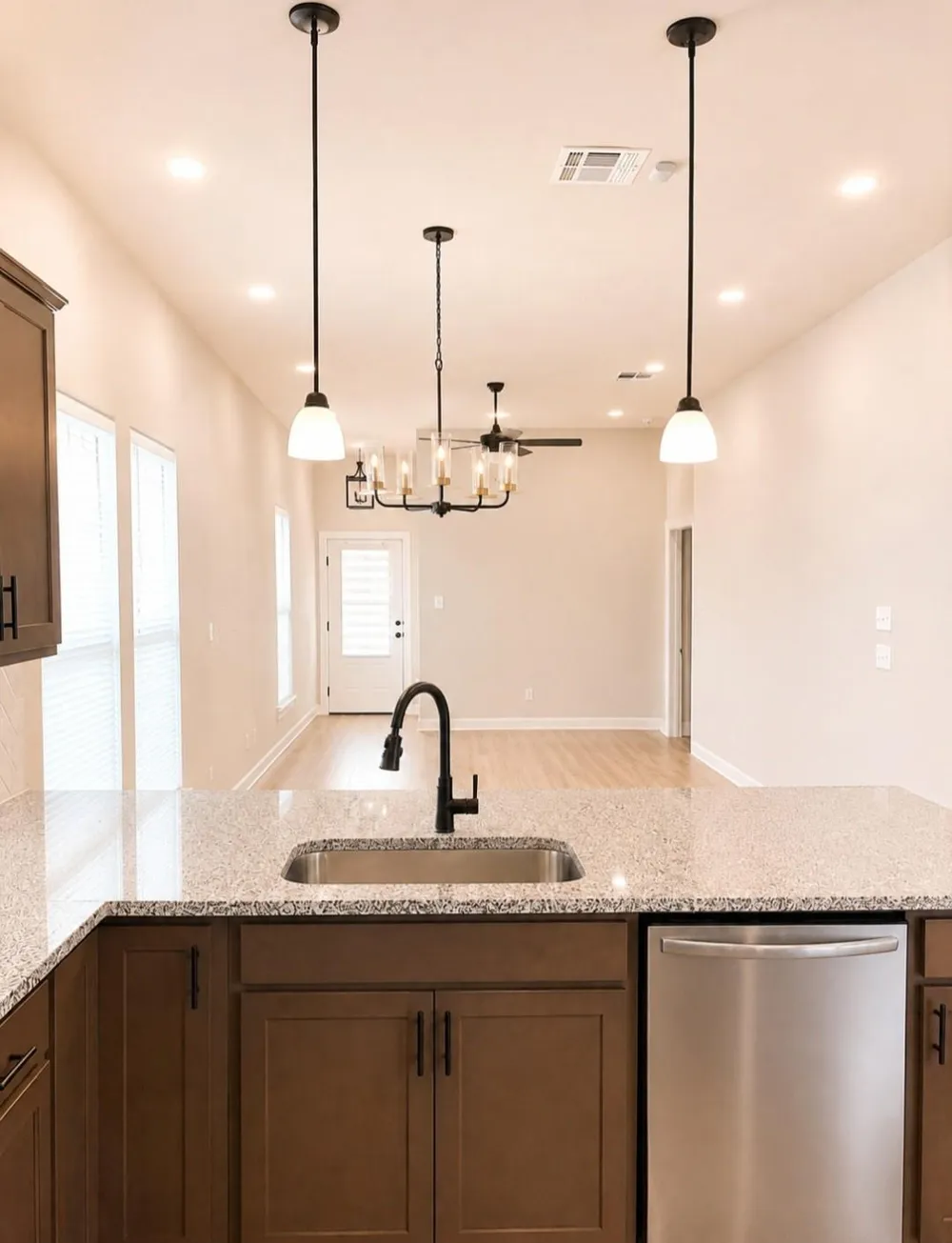 10906 Tawny Ridge Beasley, TX 77417