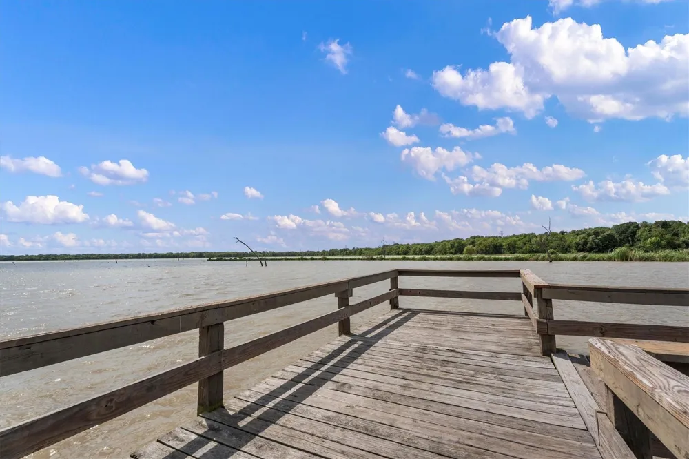 41614 Cherokee Trail Angleton, TX 77515
