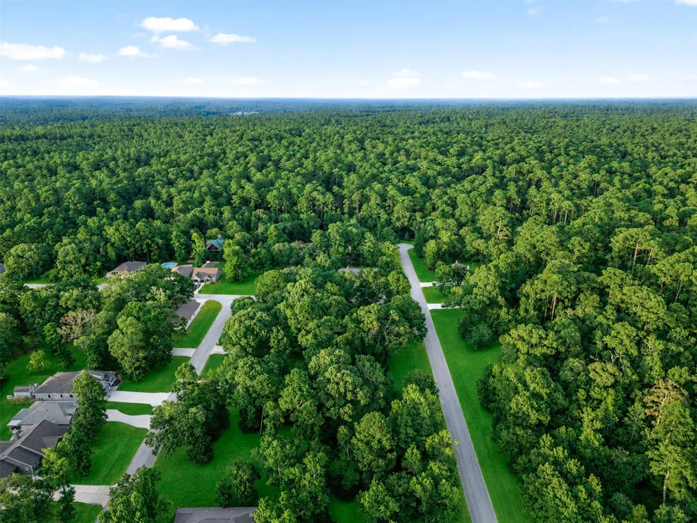 100 Forest Drive Huntsville, TX 77340