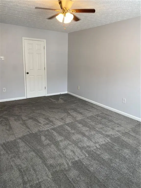 102 Creekwood Drive Woodstock, GA 30188
