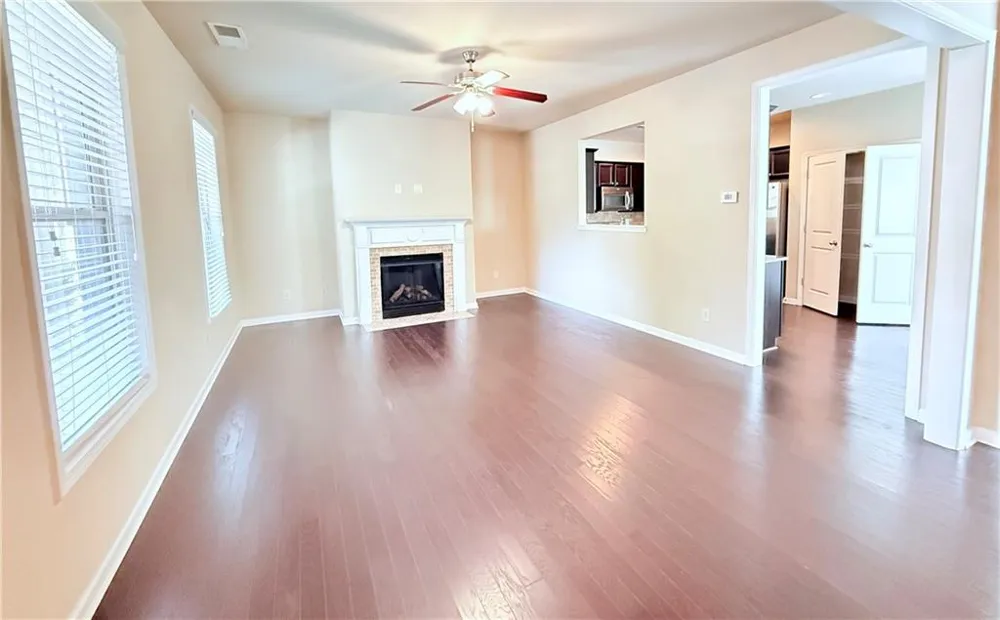 338 Privet Circle Suwanee, GA 30024