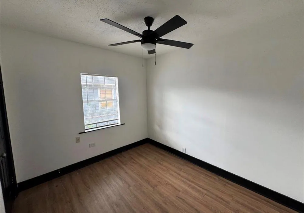 1504 Luzon Street Houston, TX 77009