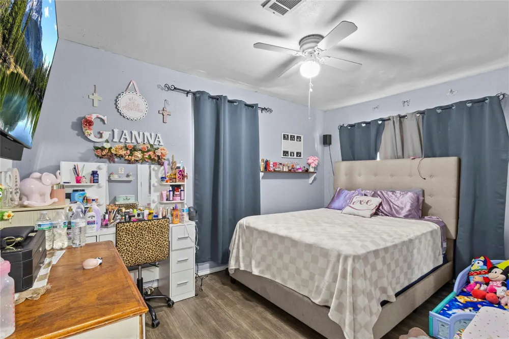 4965 Park St Beaumont, TX 77705