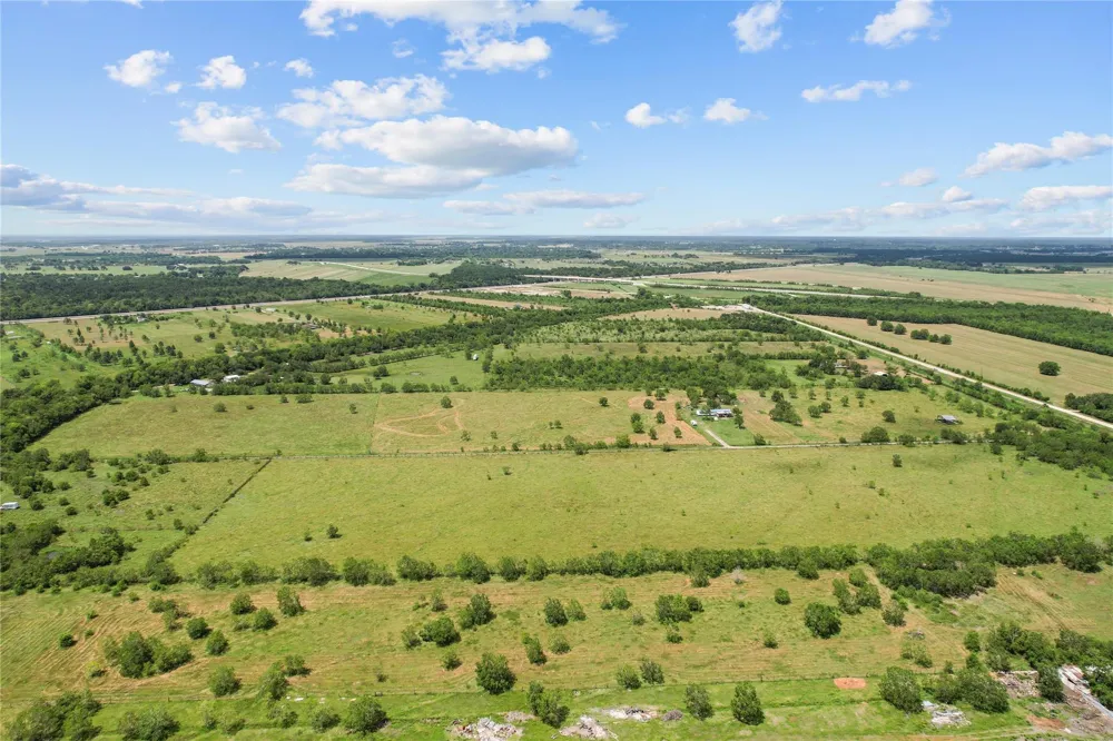910 County Road 491 Dayton, TX 77535
