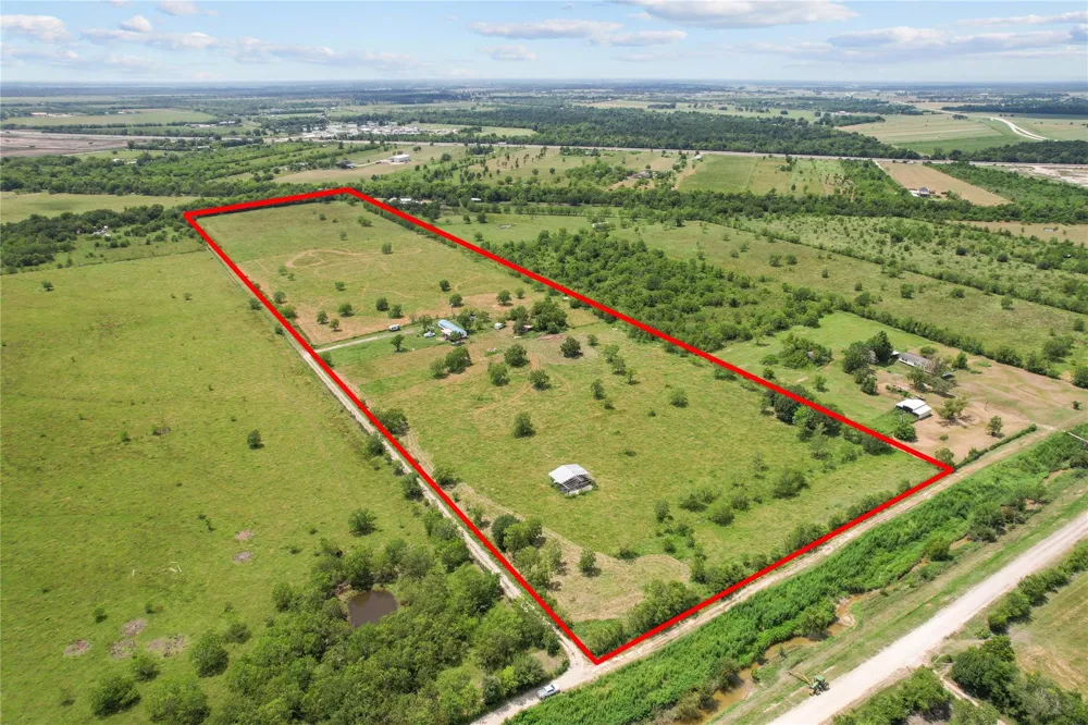 910 County Road 491 Dayton, TX 77535